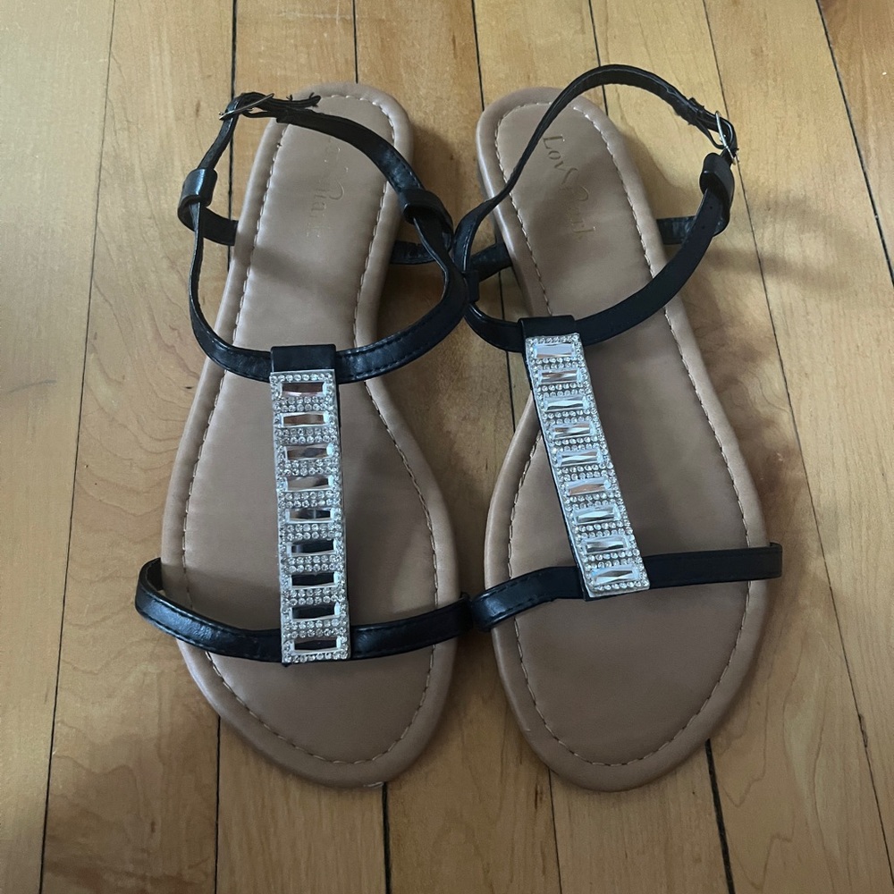 Elegant Black Sandals with Rhinestone Detailing